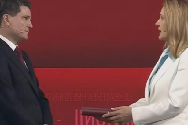 elena lasconi atac devastator la nicusor dan dupa ce am avut zece ani un dulap calator la cotroceni ne am trezit cu o noptiera 68b8143b977c3