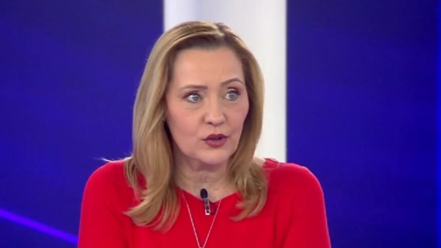 Elena Lasconi dezvăluie: "Am aflat despre anularea alegerilor de la o jurnalistă; 27 noiembrie era deja pe radarul meu." 1 elena lasconi sustine ca aflase ca vor fi anulate alegerile varianta cu 27 noiembrie o stiam de la o jurnalista 68d0f4f8e6020