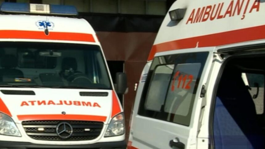 Adolescent de 15 ani, agresat de un coleg într-o școală din Târgu Jiu! Tânărul a fost transportat la Urgențe: al doilea incident violent în acest an școlar 1 elev de 15 ani batut de un coleg la o scoala din targu jiu adolescentul a ajuns la urgente este al doilea incident violent de la debutul anului scolar 68c2c42b4928c