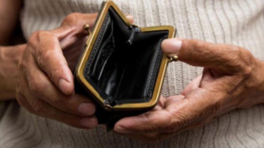 Facturile s-au dublat, iar Guvernul oferă 50 de lei, o umilință pentru cetățeni 1 facturile s au dublat guvernul saraciei da 50 de lei in bataie de joc video 68bc54c9118b8