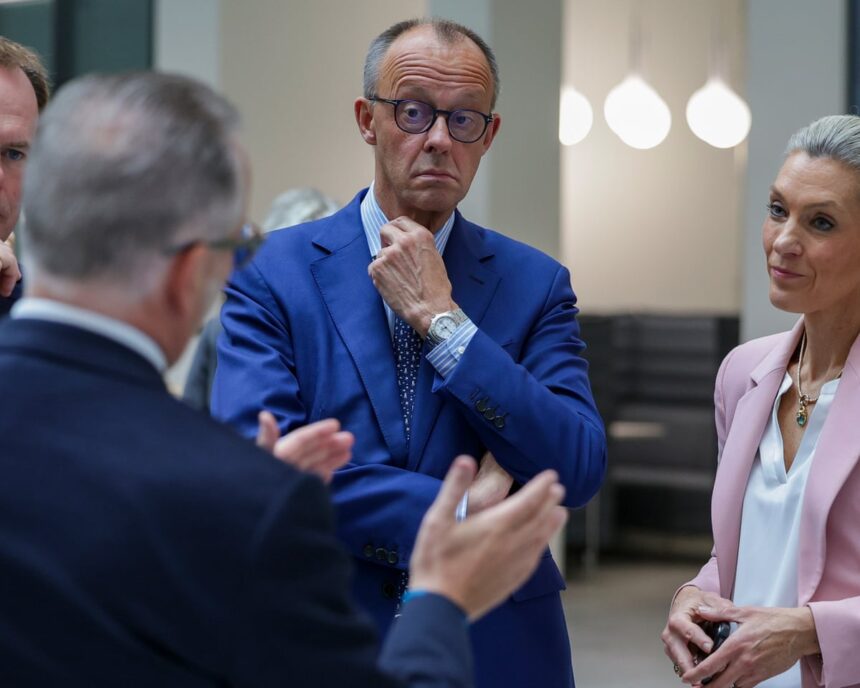 Ascensiunea prevăzută a extremei drepte în alegerile din Renania de Nord-Westfalia 1 far right afd forecast to make gains as north rhine westphalia goes to polls 68c6b2a072dcb