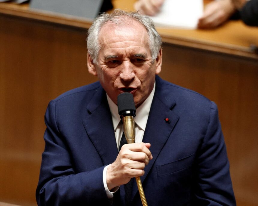 François Bayrou, demis din funcția de prim-ministru al Franței în urma unui vot de neîncredere 1 francois bayrou ousted as french pm after losing confidence vote 68bf1d662d0f3