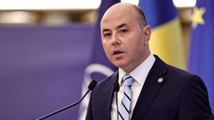 Fratele ambasadorului asociat cu Soros lansează un atac subversiv asupra moțiunii: „O manevră destinată să submineze statul român și să stopeze reformele.” 1 fratele ambasadorului sorosist atac josnic la adresa motiunii o actiune menita sa slabeasca statul roman si sa blocheze reformele 68bd6ec955a5f