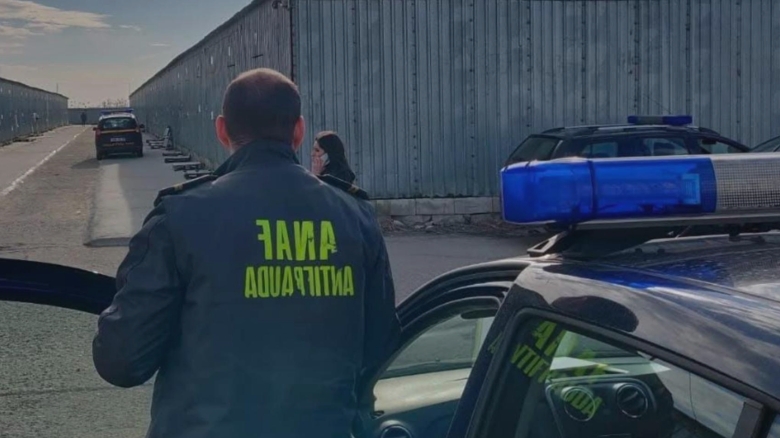 ANAF investighează o schemă de înșelăciune de peste 3 milioane de lei în domeniul panourilor fotovoltaice, anunță ministrul Alexandru Nazare 1 fraude de peste 3 milioane de lei cu panouri fotovoltaice investigate de anaf anuntul ministrului alexandru nazare 68ba689e87f5c