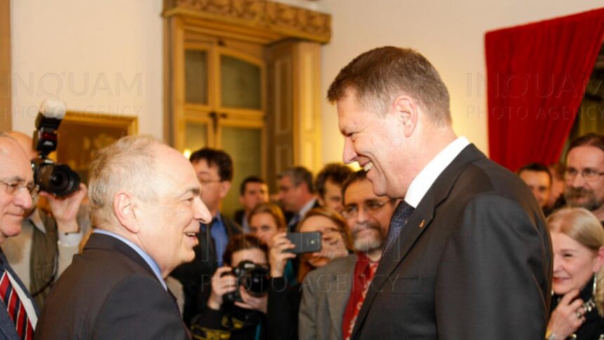 Gabriel Liiceanu, sub tirul ironiei după „aprecierile” la adresa premierului: Mă întreb de ce nu a spus că Moise ar fi fost un „Bolojan al românilor” 1 gabriel liiceanu tinta ironiilor dupa omagiul adus premierului ma mir ca n a spus ca moise era un bolojan roman 68bed6d3737c5