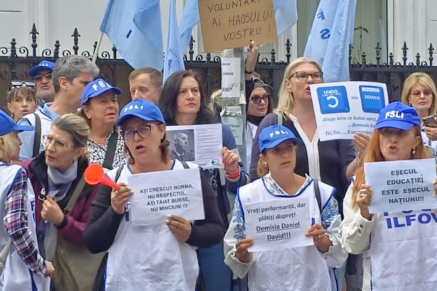 haos in educatie ministrul e absent se pregateste greva 68c52d8300732