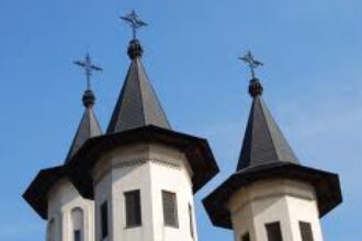 hot fara frica lui dumnezeu a furat banii din doua cutii ale milei de la o manastire din cluj si si a sters urma 68c8ee8a0ee83