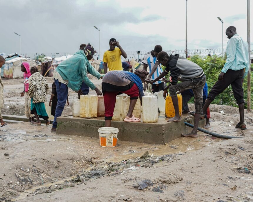 „Suflete frânte: Mii de sudanezi din sud se confruntă cu greutăți și nu pot reveni acasă.” 1 i feel broken hardship bites for thousands of south sudanese stranded and unable to get home 68dbac1527f5e
