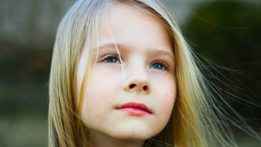 Dacă ai auzit aceste 4 expresii în copilărie, ai crescut cu o mamă care nu era pregătită pentru maternitate 1 if you heard these 4 phrases as a child you were raised by a mother who wasnt ready to be a parent 68ba2febe4de4