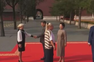 ilie bolojan prima reactie dupa ce adrian nastase si viorica dancila au fost in china si au aparut intr o poza de grup alaturi de vladimir putin 68b83eecd8a4d