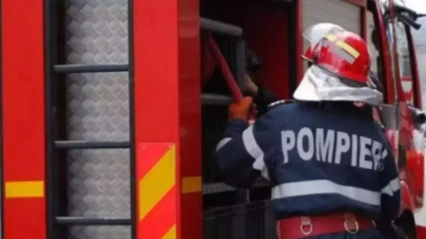 Flăcări devastatoare la Spitalul Municipal Rădăuți: 11 pacienți evacuați dintr-o secție afectată 1 incendiu la spitalul municipal radauti o sectie intreaga a fost afectata 11 pacienti au fost evacuati 68d7b18485edc
