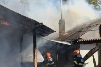 incendiu puternic la giurgiu 7 butelii scoase din flacari risc urias de explozie 68babb9268d9e