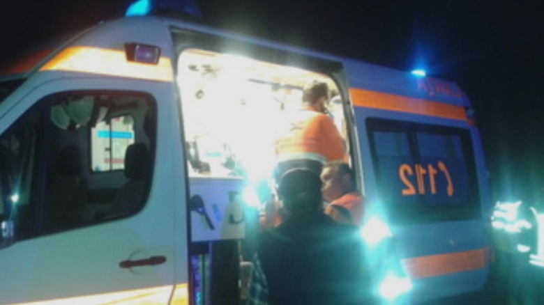 Moment dramatic în centrul Vasluiului: un băiețel de un an și jumătate, în stare de inconștiență după un accident electric 1 incident socant in centrul orasului vaslui baietel de un an si jumatate inconstient dupa ce s a electrocutat 68b738cea3bf7