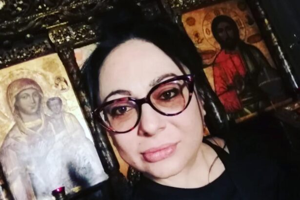 ioana popescu condusa pe ultimul drum trupul neinsufletit a fost depus la capela cimitirului berceni 2 68dbd84206b92