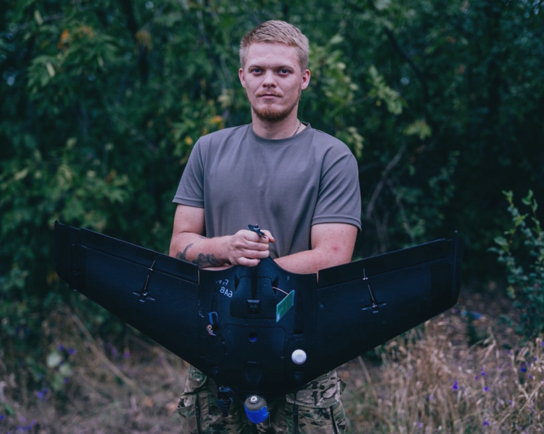 „Acum asistăm la o bătălie a dronelor: tehnologia în continuă schimbare care domină frontul din Ucraina.” 1 it is a war of drones now the ever evolving tech dominating the frontline in ukraine 68bbdd4685207