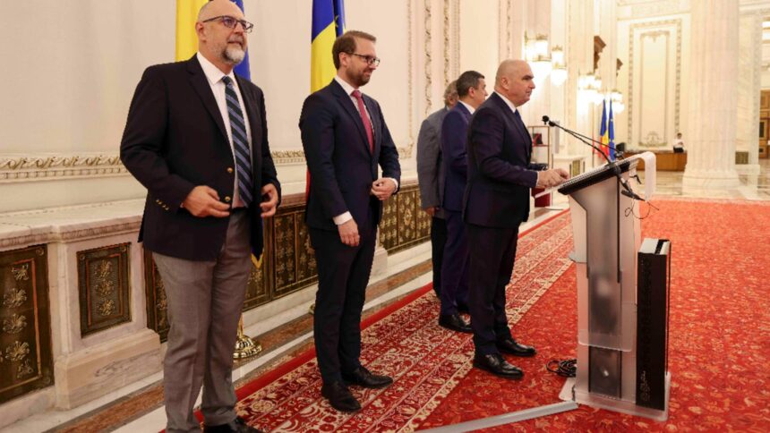 Kelemen Hunor afirmă că Bolojan rămâne la conducere: „Nu se prefigurează o criză politică în execuția guvernamentală.” 1 kelemen hunor spune ca bolojan nu demisioneaza nu va exista o criza politica la guvernare 68d3a6126eee4