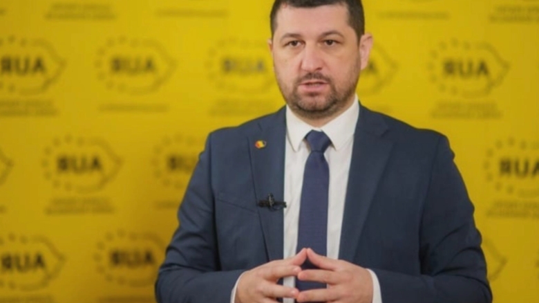 Lulea (AUR): „Lipsă de fonduri pentru educație, dar resurse pentru privilegiați există.” 1 lulea aur bani de educatie nu sunt dar pentru speciali se gasesc video 68bae9244b860