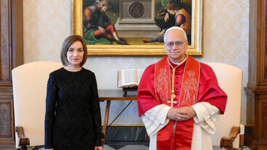 Întâlnire deosebită la Vatican: Papa Leon al XIV-lea îi transmite un mesaj Maiei Sandu 1 maia sandu a fost primita de papa leon al xiv lea la vatican ce mesaj i a transmis suveranul pontif 68c47c76a045a