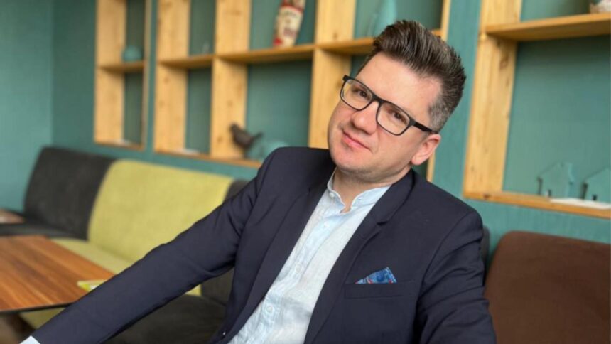 Mihail Neamțu îl critică pe Nicușor Dan: „Președintele se supune doar instrucțiunilor de la Bruxelles”. Ce părere are despre Oana Țoiu? 1 mihail neamtu atac la nicusor dan presedintele doar executa ordine de la bruxelles ce spune despre oana toiu 68d24c82b3d2c