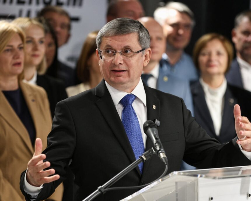 Rezultatul alegerilor din Moldova impulsionează apropierea de UE și îndepărtarea de Moscova 1 moldovas election result boosts move towards eu and away from moscow 68da4fe558347