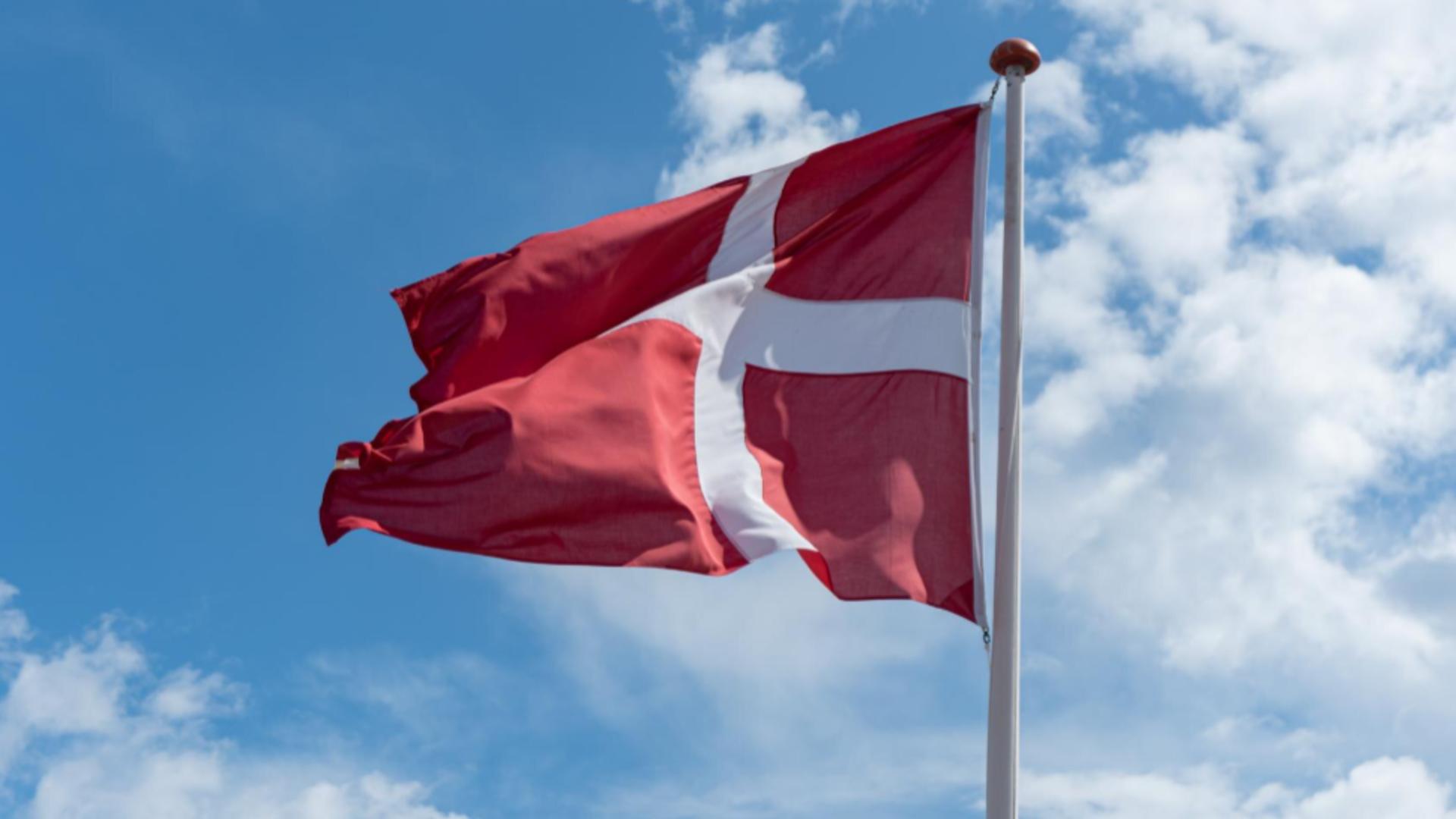 Furtună de mister în Danemarca: drone necunoscute au zburat deasupra celei mai mari baze militare, Karup