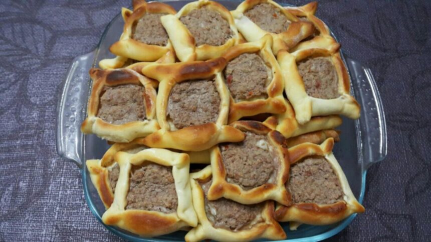 Delicii italiene: Prepară aperitivul perfect cu pizzette umplute cu carne 1 pizzeti cu carne reteta unui aperitiv din bucataria italiana care te va cuceri 68c40c5918ef3