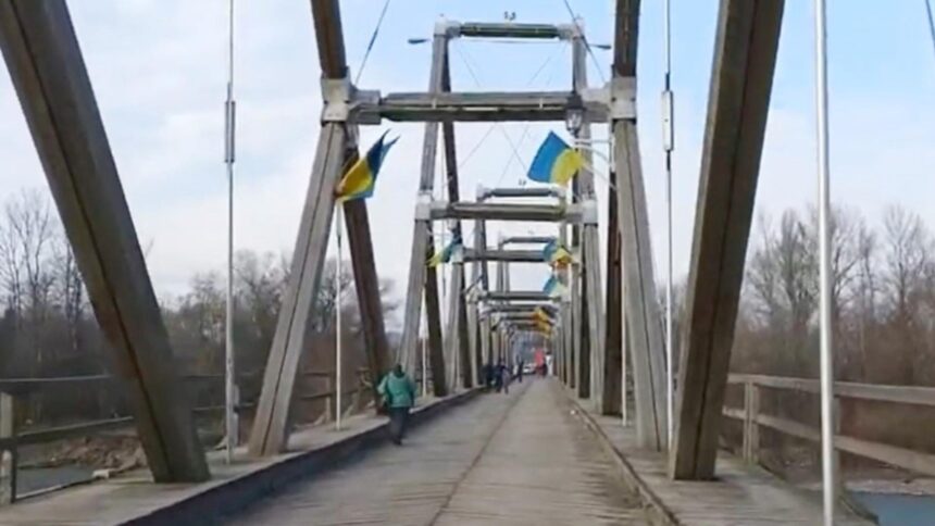 Podul istoric de la Sighetu Marmației, conexiunea vitală între România și Ucraina, va fi modernizat cu o investiție de milioane de lei 1 podul vechi peste tisa de la sighetu marmatiei care face legatura intre romania si ucraina intra in reparatii majore investitie de milioane de lei 68d2baac847c2