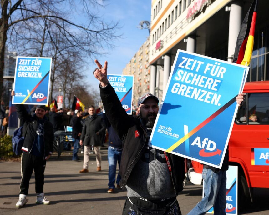 Politicieni din peste 51 de țări au recurs la retorica anti-LGBTQ+ în campaniile electorale, arată un raport al unei ONG 1 politicians in at least 51 countries used anti lgbtq rhetoric during elections ngo finds 68c262cb34eb1