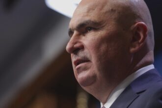 premierul lui nicusor dan iese la atac eu am grija ce spun despre tva 68b8a4f9a9ace