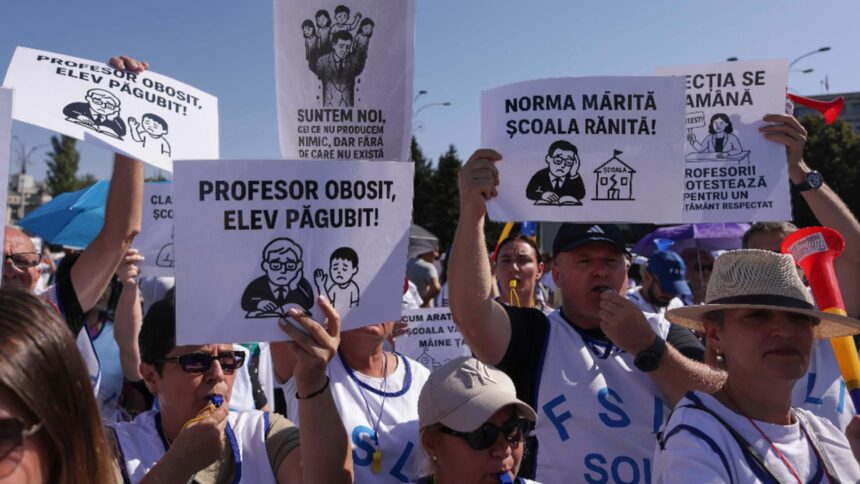 Cadre didactice în acțiune la Piața Victoriei: „Niciun ministru în ultimele trei decenii nu ne-a tratat precum a făcut-o Daniel David.” 1 profesor la protestul din piata victoriei in ultimii 30 de ani niciun ministru n a indraznit sa se poarte cu noi cum s a purtat daniel david 68beaef31ab07