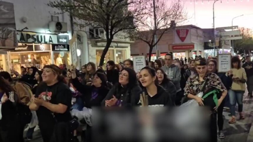 proteste masive dupa ce trei femei au fost ucise live pe tikttok 68d929a741319