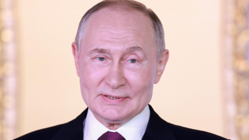 Putin investește masiv în cercetările pentru obținerea unei vieți fără sfârșit, iar fondurile s-au majorat de opt ori în ultimii ani 1 putin baga bani grei in cercetarile pentru viata fara sfarsit finantarile au crescut de opt ori in ultimii ani 68c4813109cd7