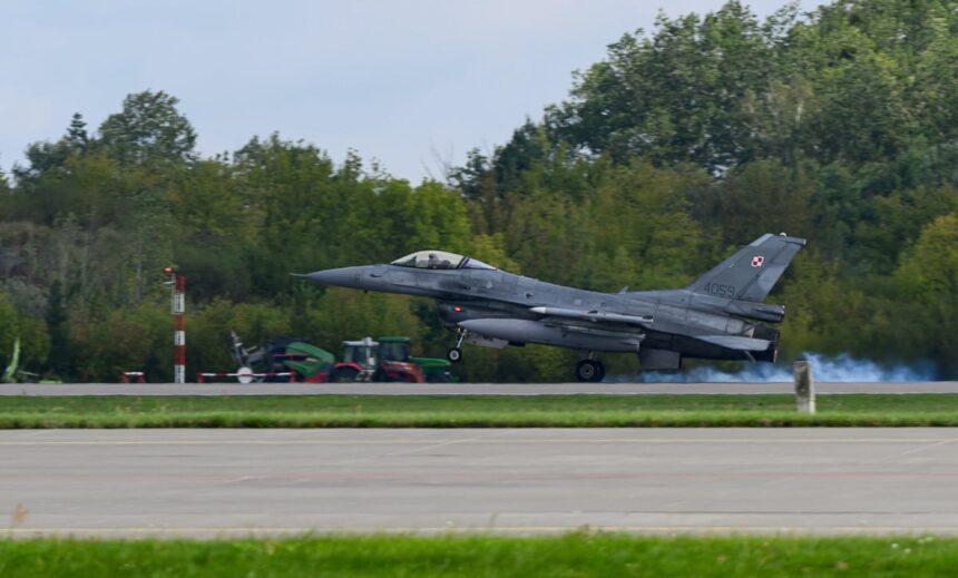 România semnalează prezența unei drone rusești în spațiul său aerian, iar Polonia reacționează prin mobilizarea avioanelor de vânătoare 1 romania reports russian drone in its airspace as poland scrambles jets again 68c6a3441dc82