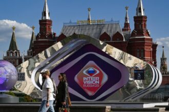 rusia vrea sa detroneze eurovisionul si relanseaza propriul show muzical ce tari vor participa la intervision 68cc10157f5fe