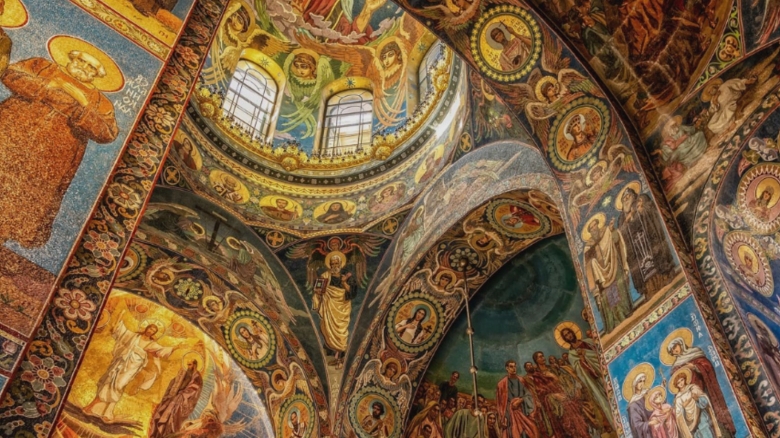 Celebrăm pe 4 septembrie: Sfântul Vavila, un simbol al curajului și credinței care a împiedicat un împărat păgân să pătrundă în biserică 1 sarbatoare 4 septembrie sfantul vavila pilda de curaj si credinta a oprit un imparat pagan sa intre in biserica 68b91c191b0d5