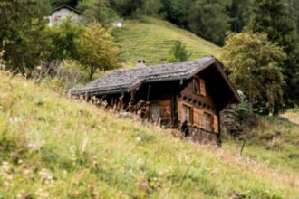 satul din romania care a ajuns sa aiba un singur locuitor barbatul nu vrea sa se mute nici in ruptul capului 68c19141c7d35