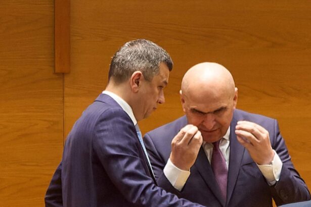 sedinta cruciala privind plafonarea adaosului comercial ilie bolojan a convocat la discutii conducerea marilor lanturi de magazine 68ccff1474c57