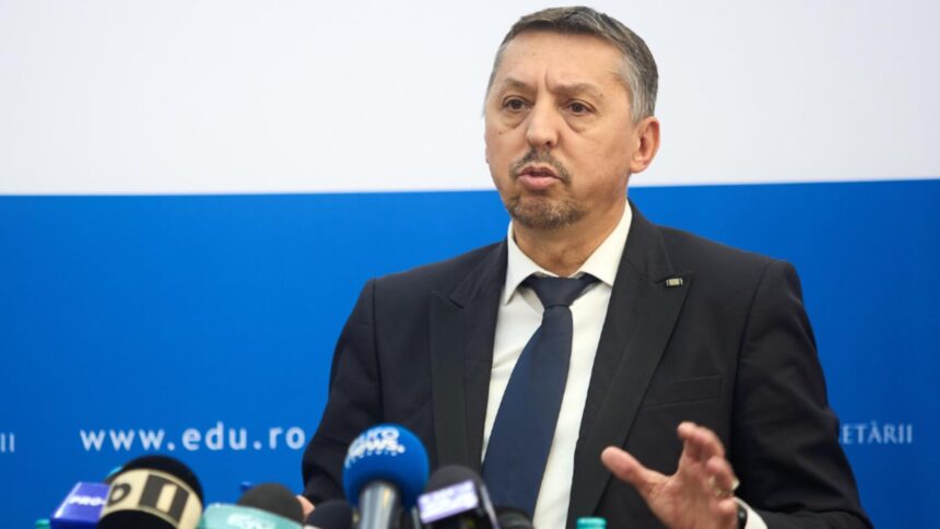 Provocarea lui Daniel David: Începând de marți, cursurile vor decurge conform programului obișnuit. „Este o responsabilitate morală față de studenți.” 1 sfidarea lui daniel david de marti orele se vor tine in mod normal este o datorie morala fata de elevi 68bf1afd00e2f