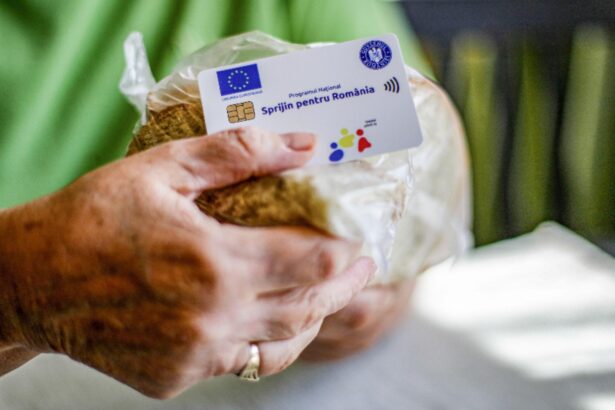 statul da bani cardurile deja au fost incarcate peste 1 milion de romani sunt beneficiari 68dc000e0085a