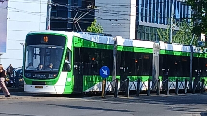 STB renunță la achiziția tramvaielor de 18 metri cu podea joasă, procesul fiind anulat 1 stb nu mai cumpara tramvaiele de 18 metri cu podea joasa procedura a fost anulata 68d4ec6d96118