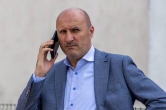 stenograme incendiare cum isi negocia seful elcen sustinut de burduja spagile de milioane de lei cu un om de afaceri prorus 68c1728c07211