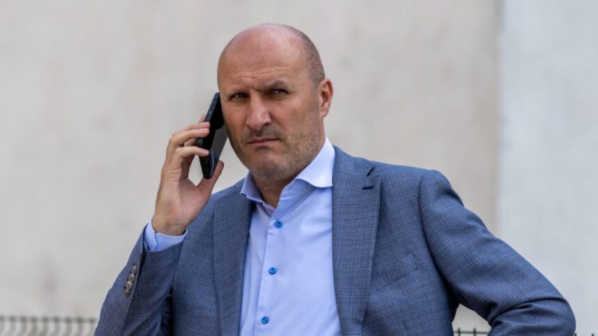 Stenograme explozive: cum a manevrat șeful ELCEN, susținut de Burduja, mită de milioane cu un antreprenor prorus 1 stenograme incendiare cum isi negocia seful elcen sustinut de burduja spagile de milioane de lei cu un om de afaceri prorus 68c1728c07211