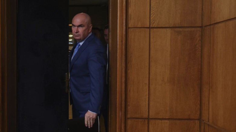 Ilie Bolojan va anunța în două săptămâni decizia privind demisia sa 1 surse ilie bolojan anunta in doua saptamani daca demisioneaza 68b6eb6f5cb3f