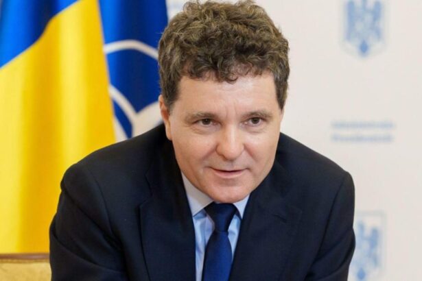 surse nicusor dan isi face un partid de tip conservator formatiunea ar fi deja in formare si este testata chiar si in sondaje 68dbb74469f65