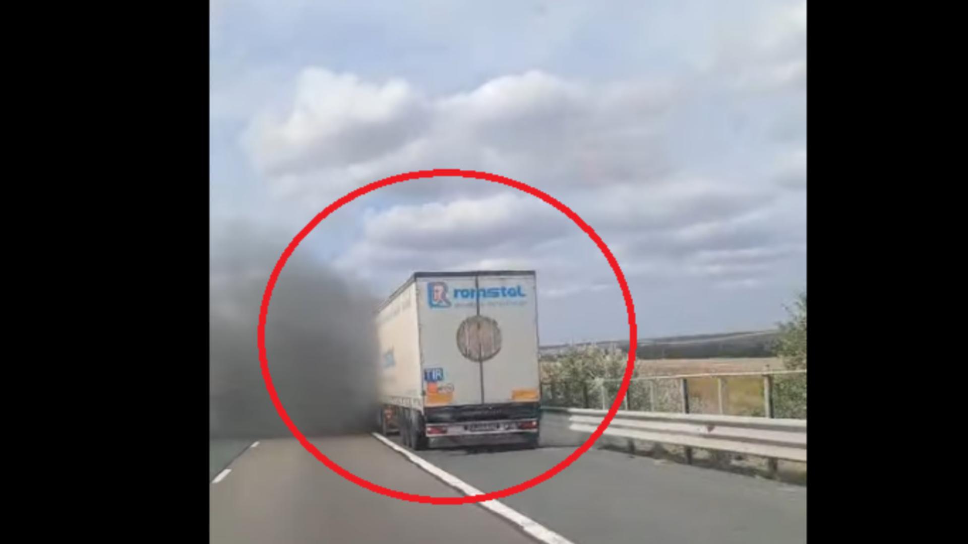 Traficul pe A2, afectat de incendiul unui TIR