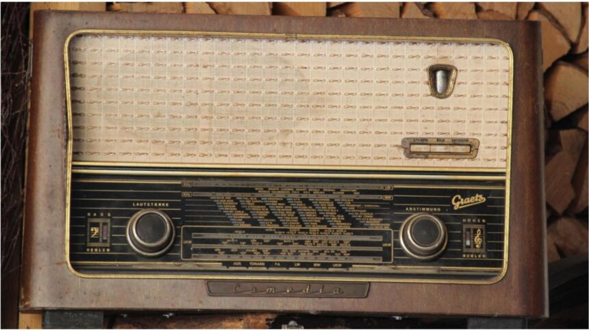 Tragedie în Sectorul 2: Un copil de 7 ani își pierde viața din cauza electrocutării în timpul unei jocuri cu un aparat radio 1 tragedie in sectorul 2 al capitalei un copil de 7 ani a murit electrocutat in timp ce se juca cu un aparat radio 68cd7a650959e