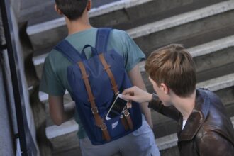 trei persoane retinute la galati dupa ce au batut si jefuit doi adolescenti printre agresori si o fata de 17 ani 68c934e6d5897