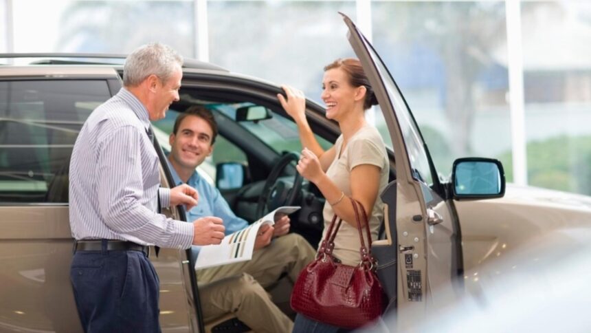 Provocări majore pentru sectorul auto: înmatriculările de vehicule au înregistrat o scădere de aproape 10% în primele opt luni ale anului 2023 1 vremuri grele pentru industria auto inmatricularile de masini au scazut cu aproape 10 in primele 8 luni din 2025 68d52582ec432