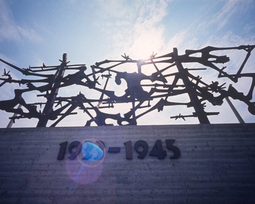 Weleda, acuzată că a furnizat cremă utilizată de medicii SS pe prizonierii de la Dachau 1 weleda allegedly supplied cream used on prisoners in dachau by ss doctor 68c0f9968ea42