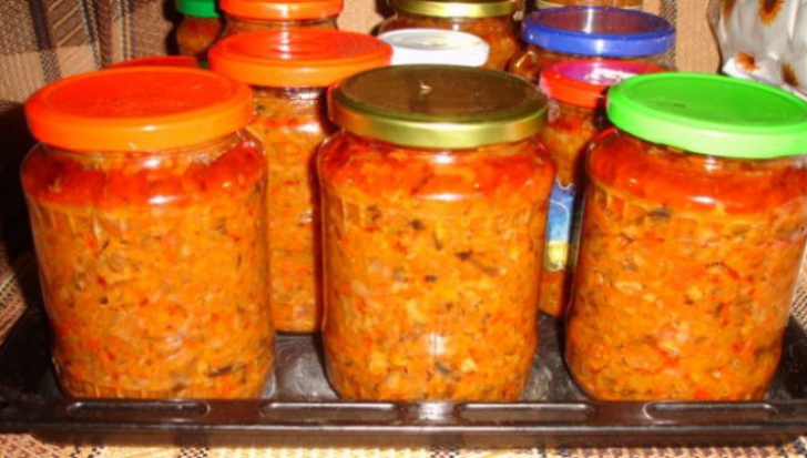 Zacuscă de ghebe: O delicatesă tradițională esențială pentru cămara ta 1 zacusca de ghebe una dintre cele mai apreciate retete traditionale pe care trebuie sa o ai in camara ta 68ca4822a9193